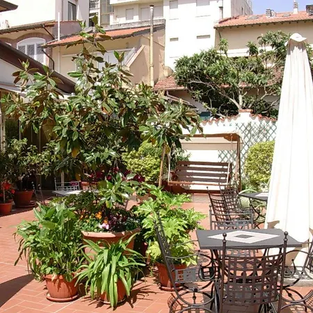 Arcangelo Otel Viareggio