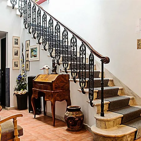 Otel Arcangelo Viareggio